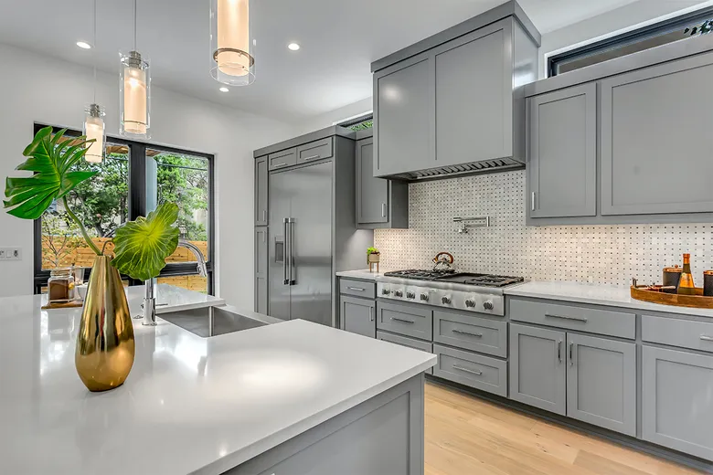 Remodeling 1 White Label 7f9a7eef kitchen interior 3214064.jpg