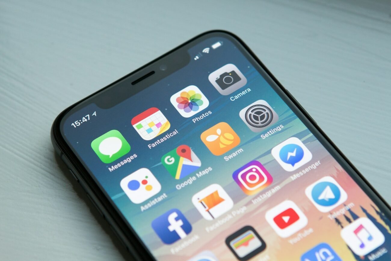 White-labeled business automation and client management platform built for yoga instructors, wellness studios, and hybrid service providers. 7 space gray iPhone X